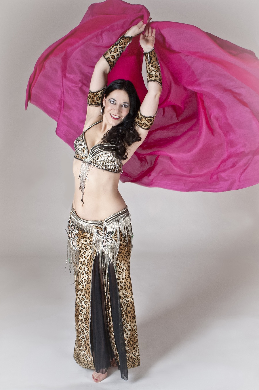MN Beautiful Belly Dancer Aliyah Sahar, Minneapolis, St Paul, Twin Cities, Minnesota
