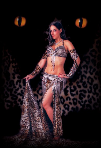 egyptian belly dancing figure